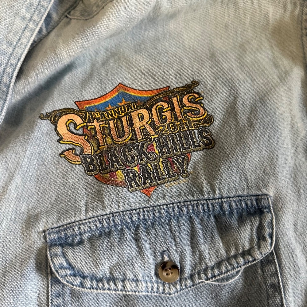 Sturgis Black Hills Rally 2011 Motorcycle CH Apparel Cutoff Shirt Denim Size L - Picture 5 of 6